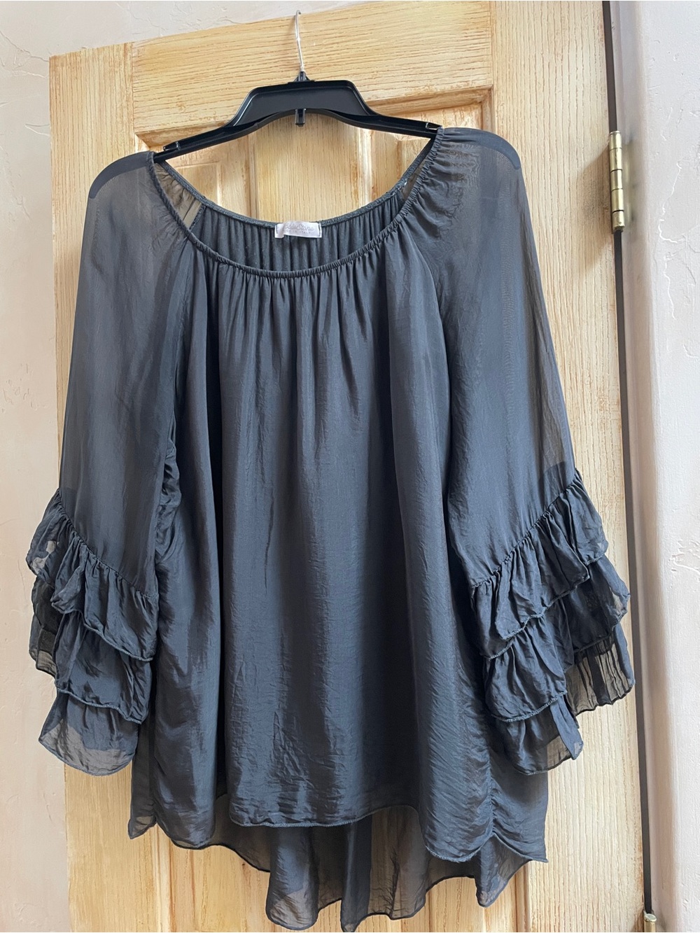Silk Cobblestone blouse, made in Italy